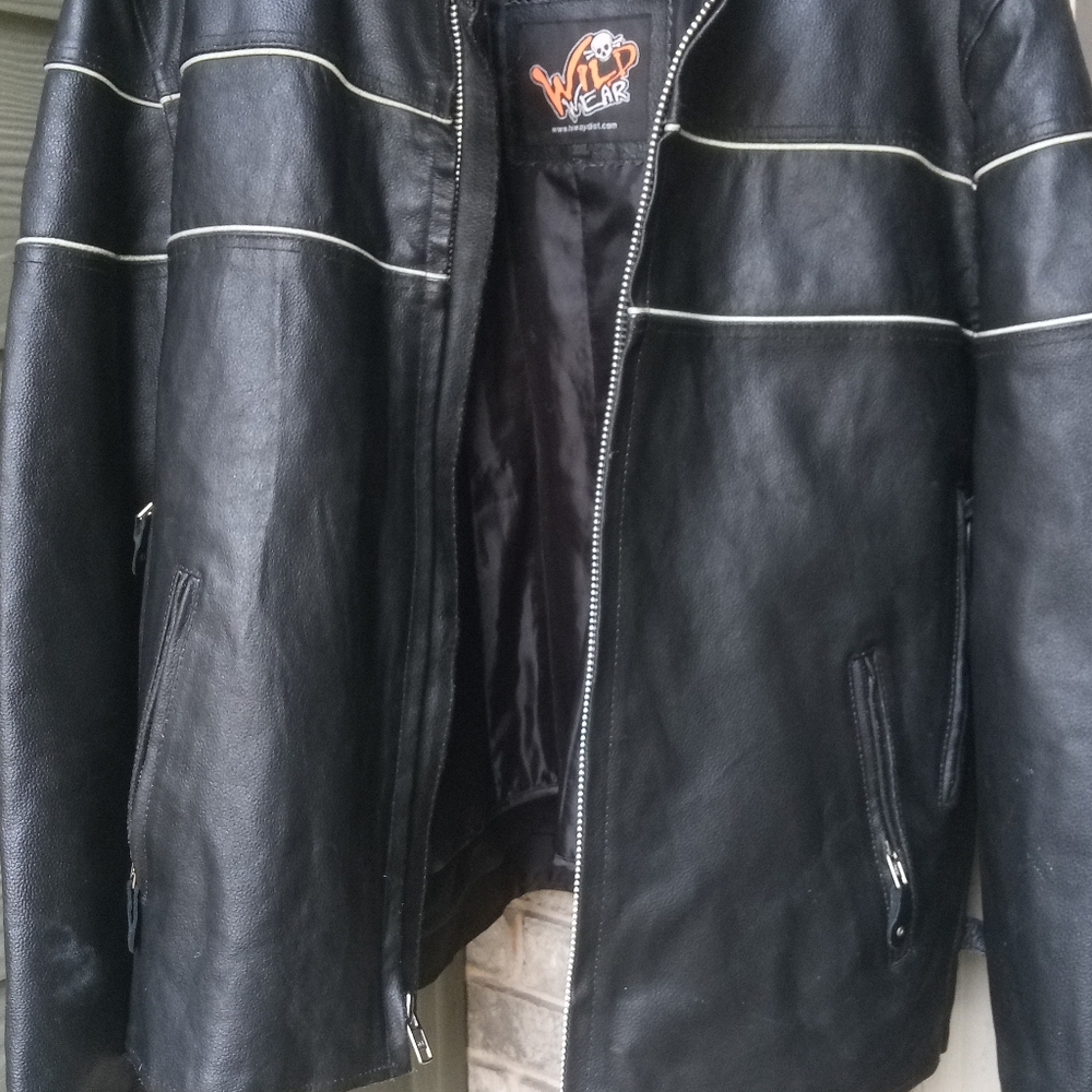 WILD WEAR LEATHER MOTORCYCLE JACKET